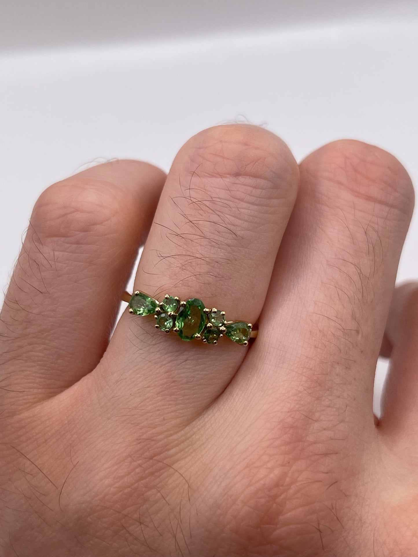 9ct gold tsavorite garnet ring