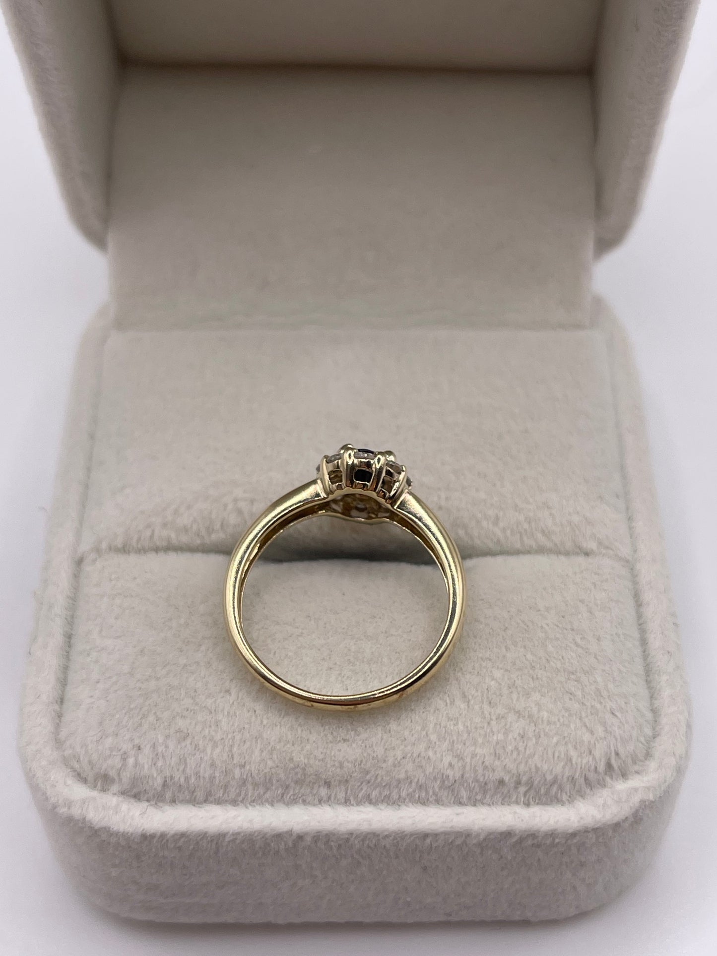 9ct gold sapphire and diamond ring