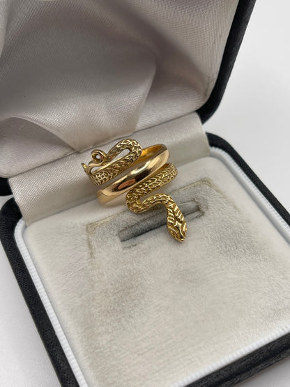 18ct gold snake ring