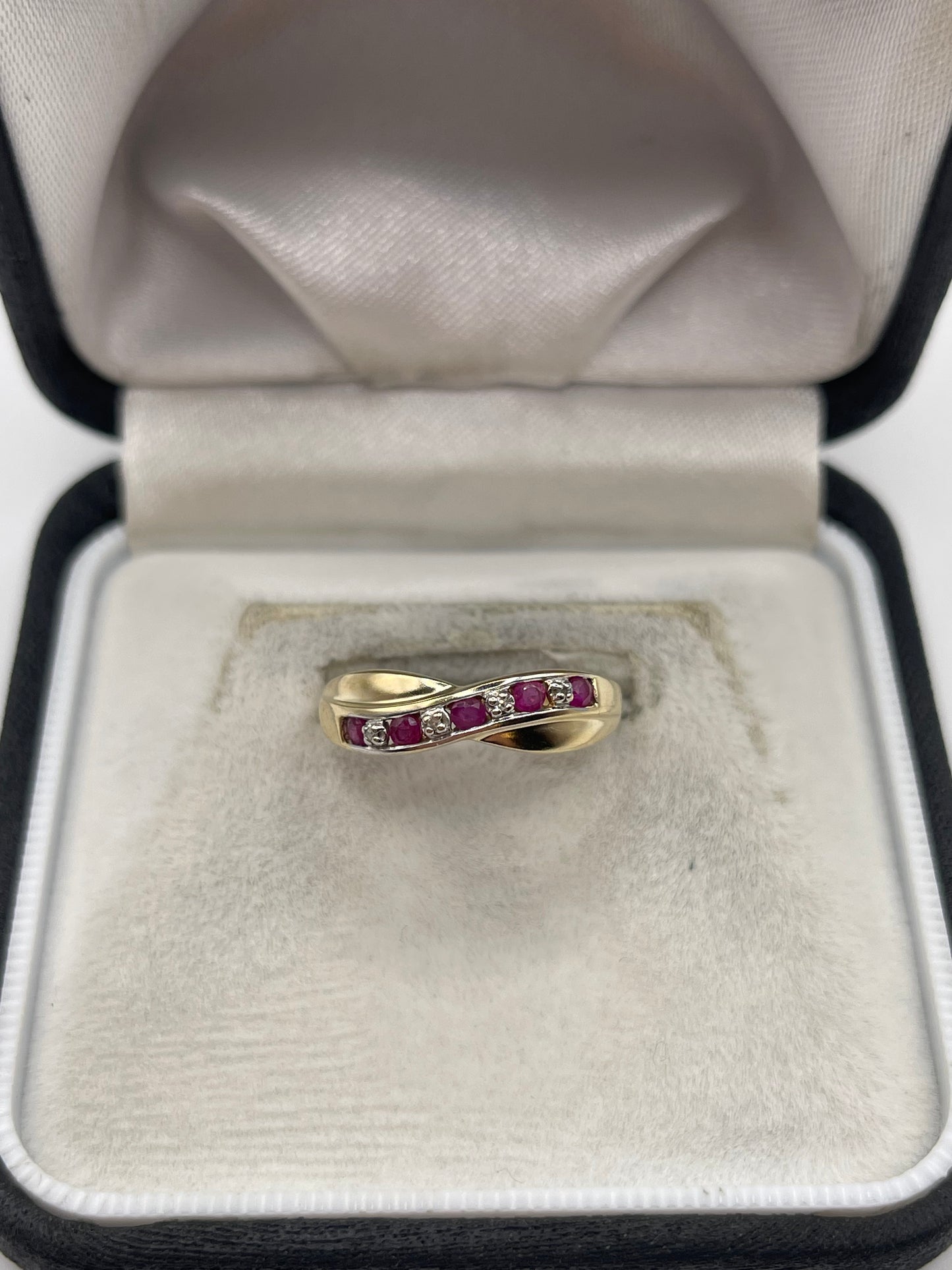 9ct gold ruby and diamond ring