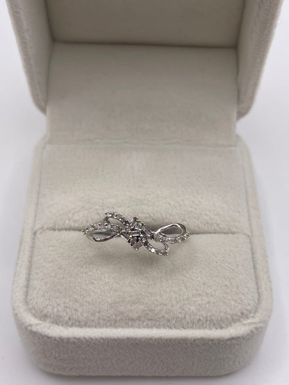 9ct white gold diamond cluster ring