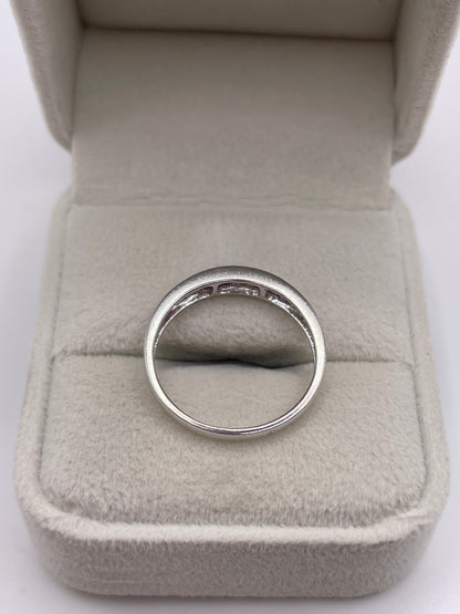 9ct white gold pink sapphire ring