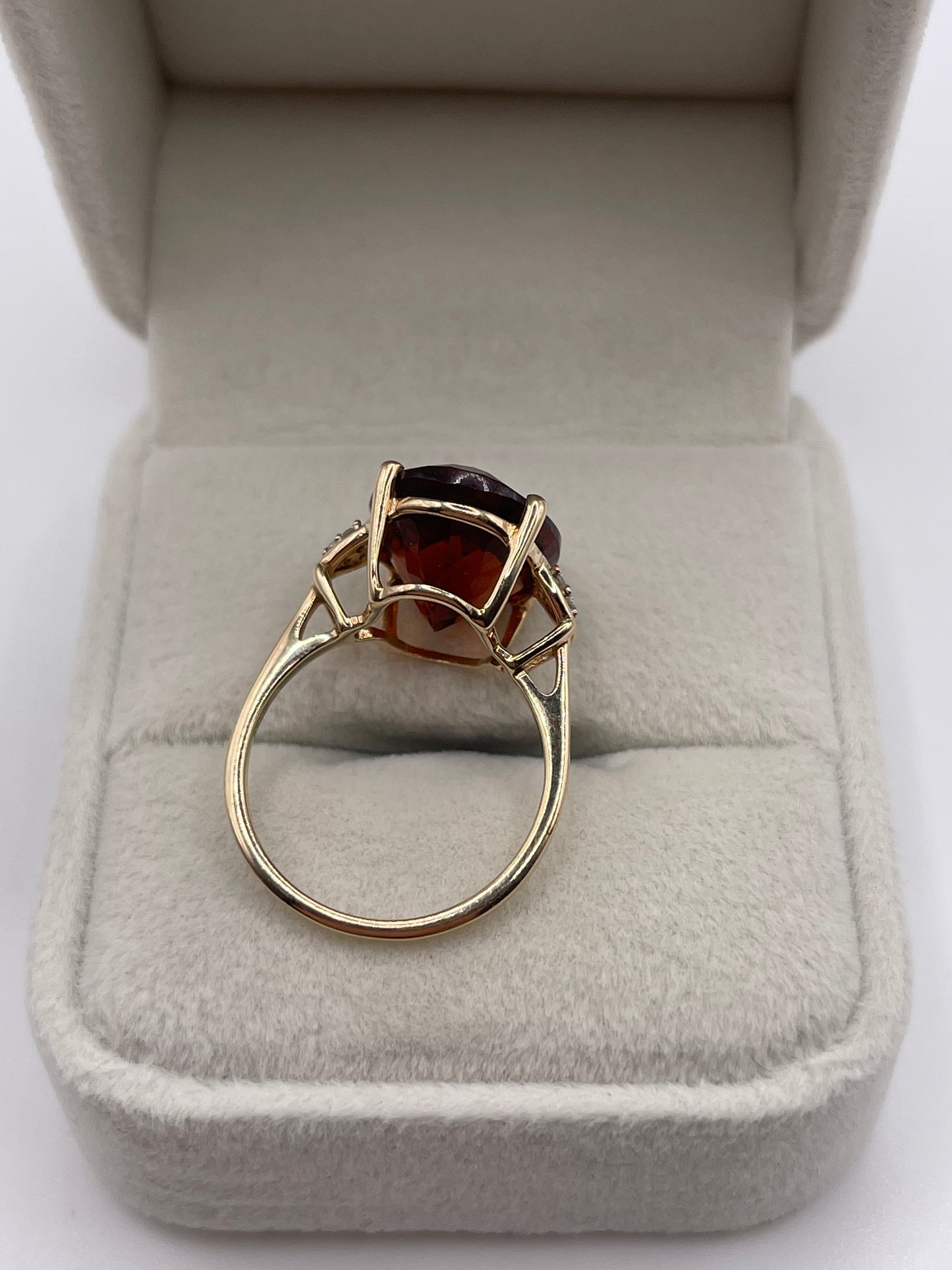 9ct gold citrine and diamond ring