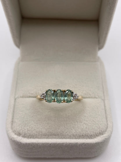 9ct gold green kyanite and zircon ring