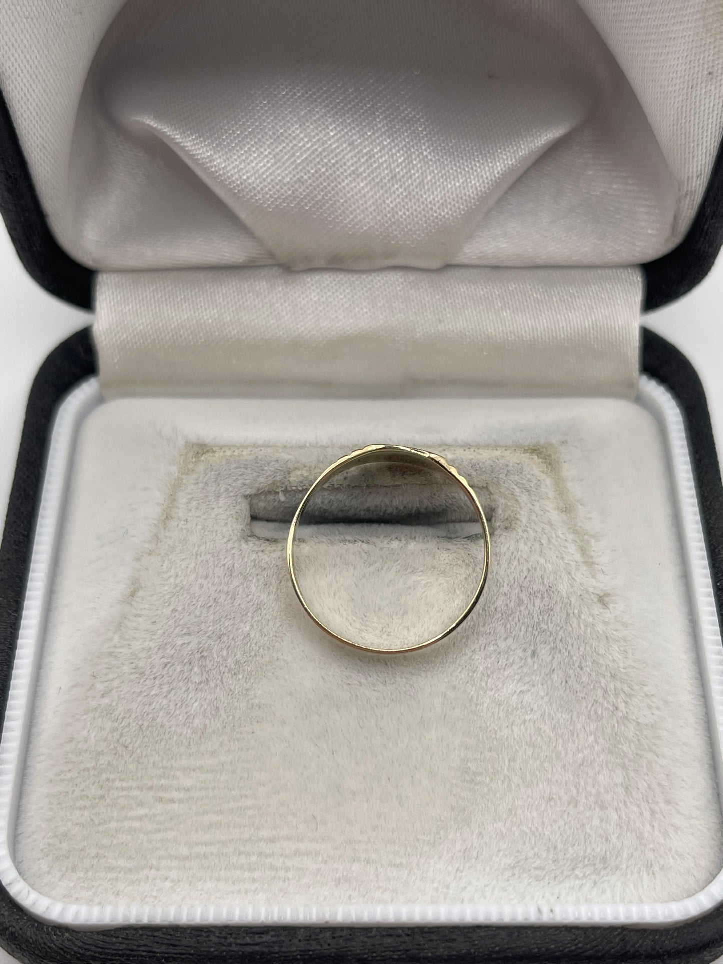 9ct gold signet ring