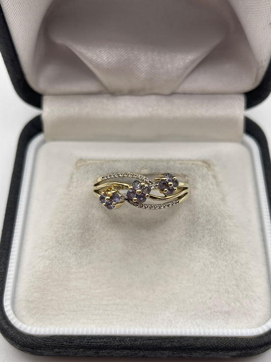 9ct gold tanzanite and diamond ring
