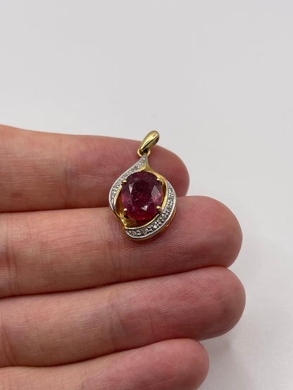 18ct gold ruby and diamond pendant