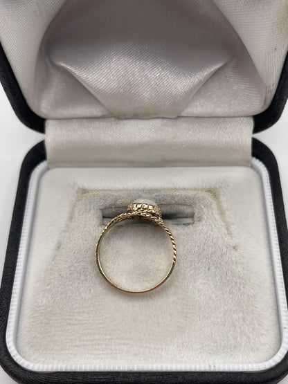9ct gold opal ring