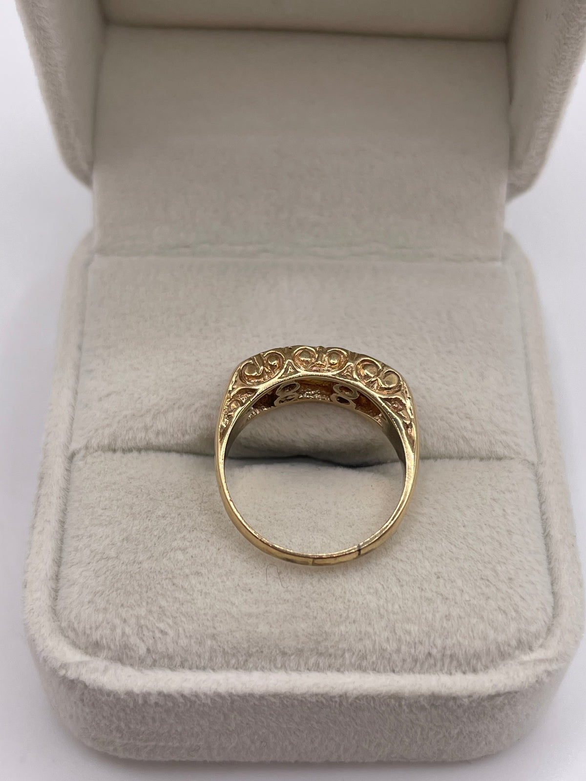 9ct gold opal and diamond ring