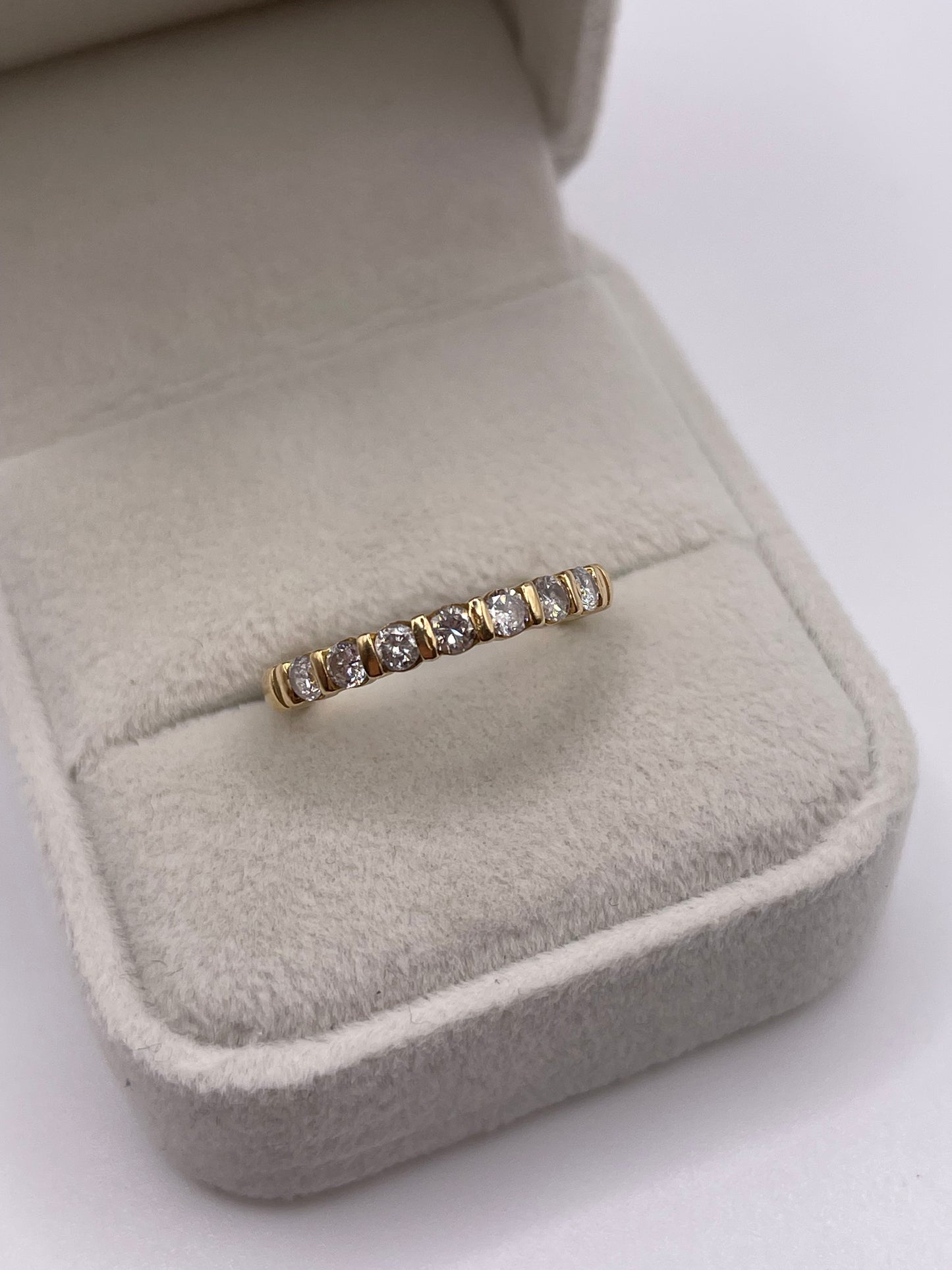 18ct gold diamond ring