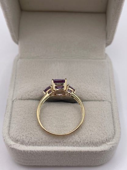 9ct gold amethyst and diamond ring