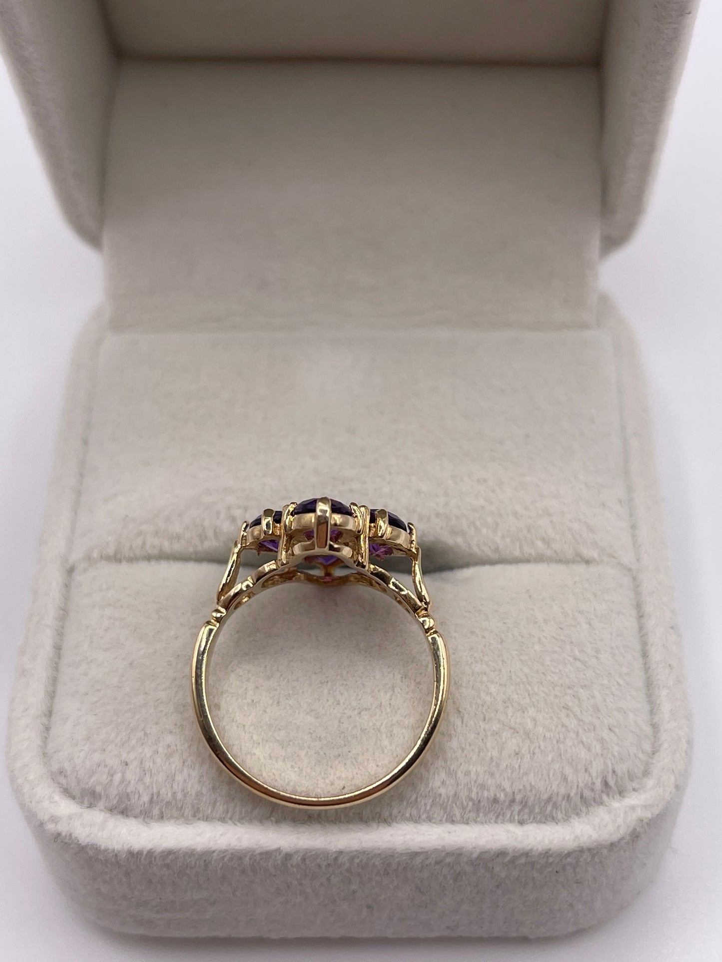 9ct gold amethyst ring