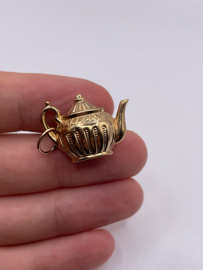 9ct gold teapot charm