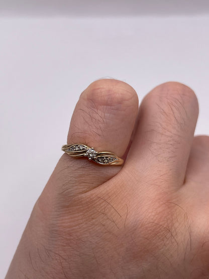 9ct gold diamond ring