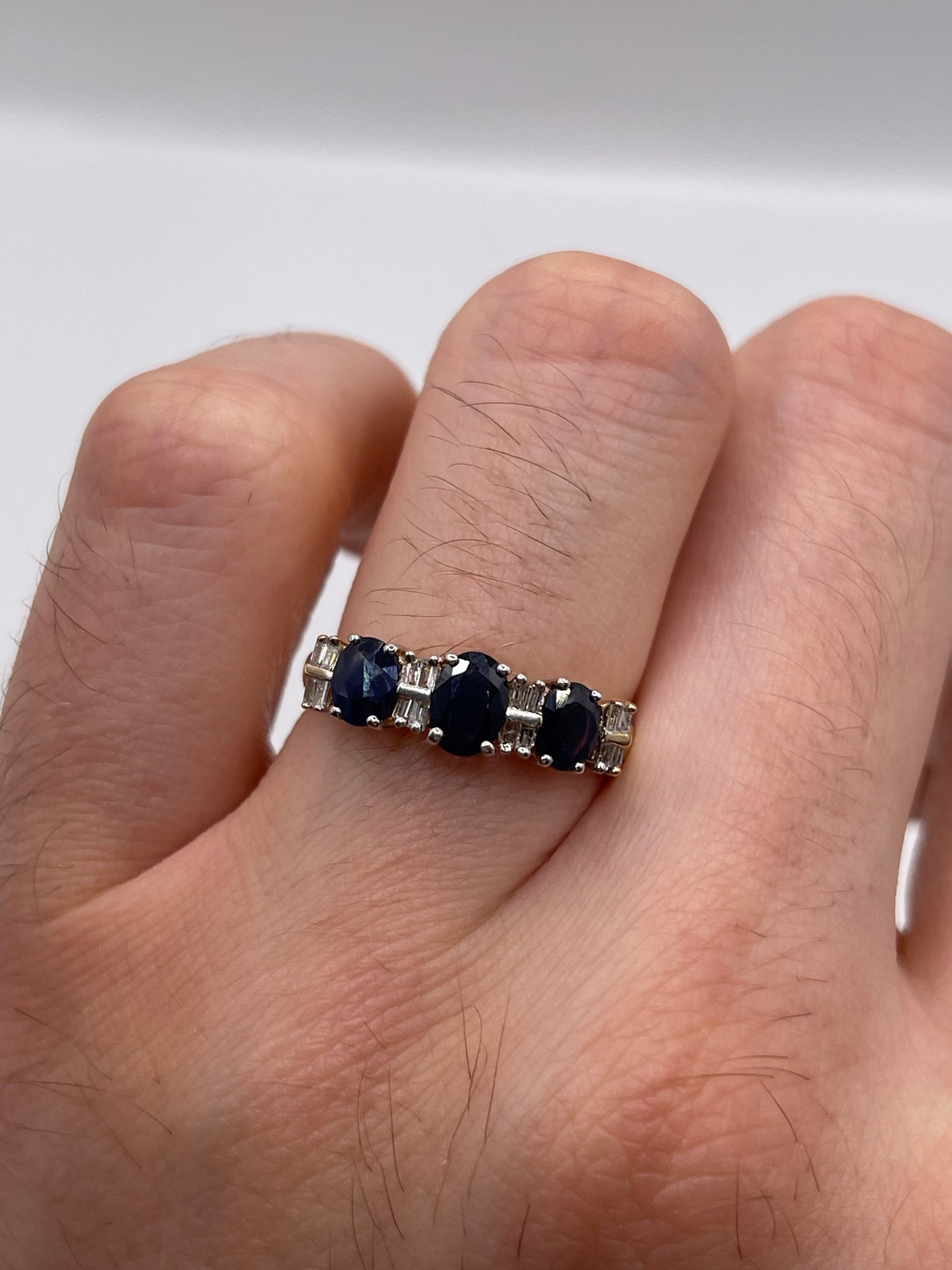 9ct gold sapphire and diamond ring