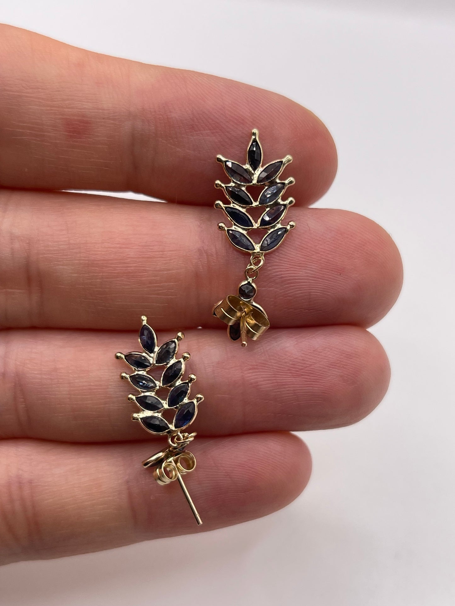 9ct gold sapphire earrings