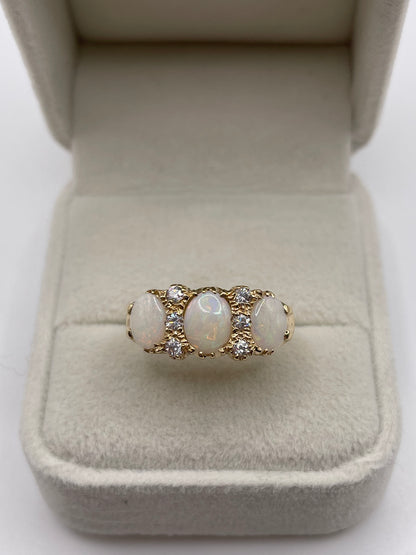 9ct gold opal and cz ring