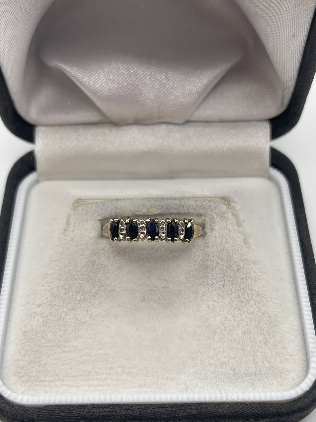 9ct gold sapphire and diamond ring
