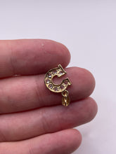 Load image into Gallery viewer, 9ct gold cz initial G pendant
