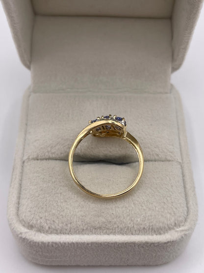 9ct gold tanzanite and diamond ring