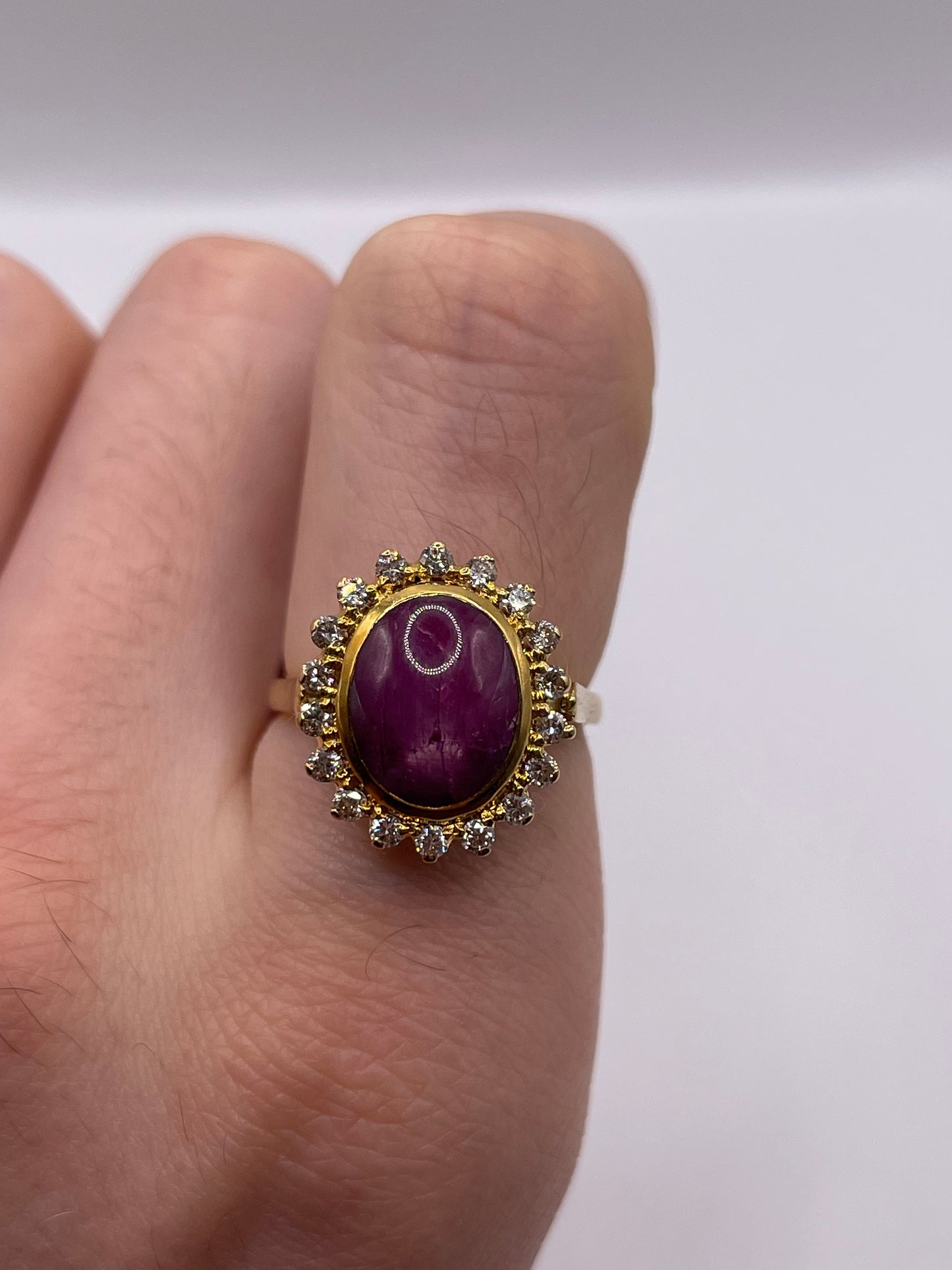 9ct gold star ruby and diamond ring
