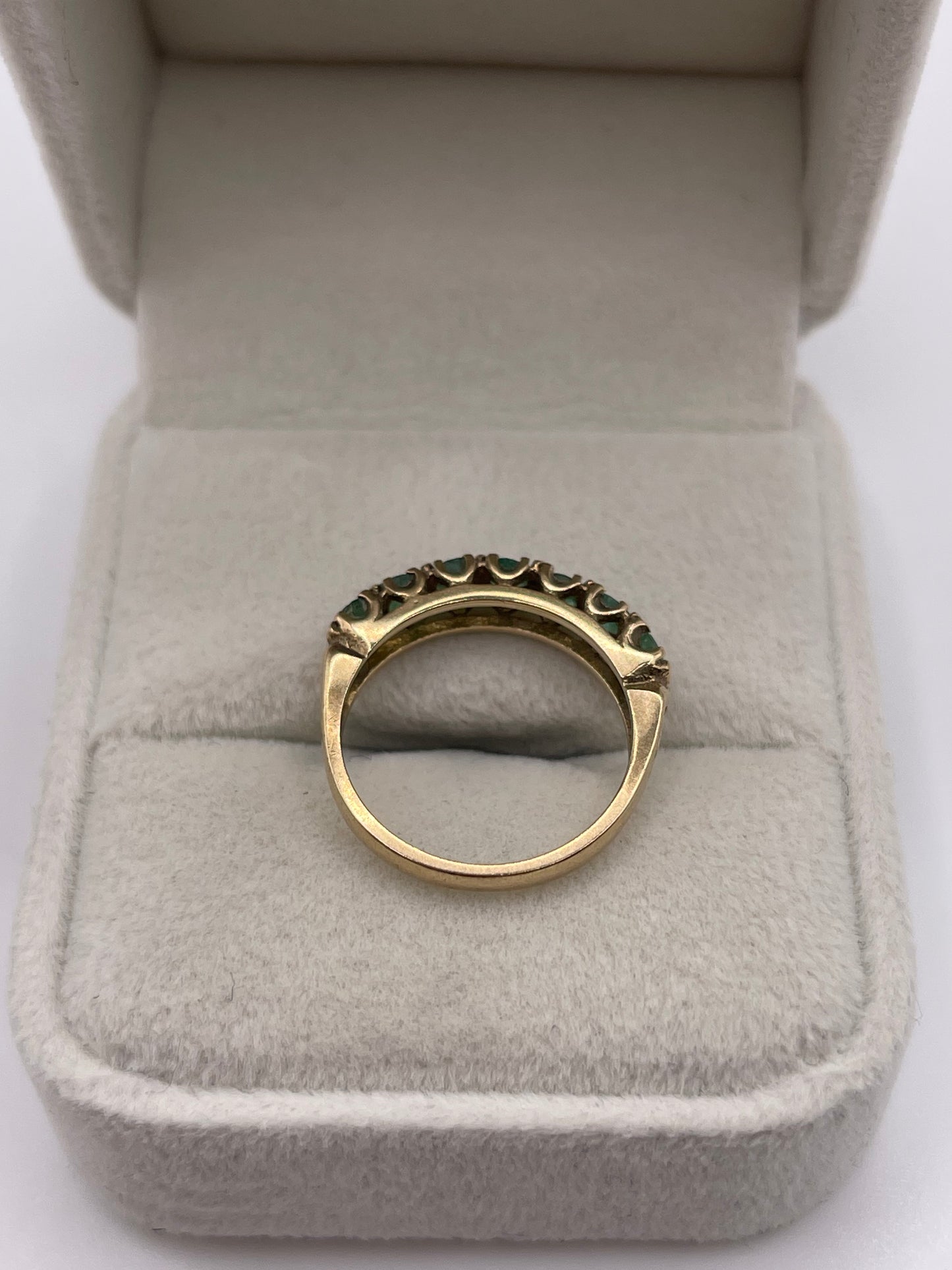 9ct gold emerald ring