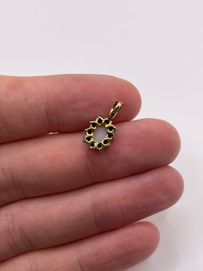 9ct gold opal and sapphire pendant