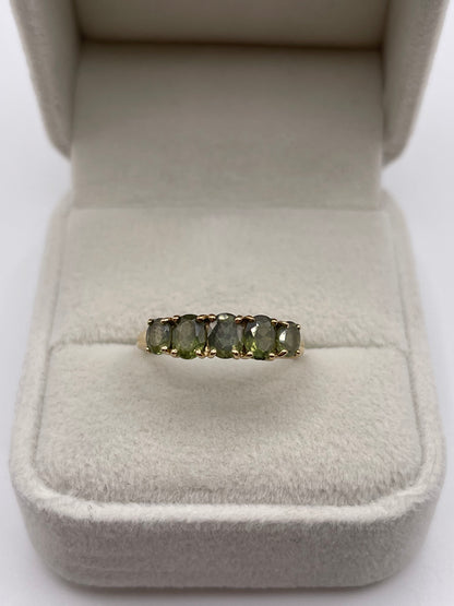 9ct gold quartz ring