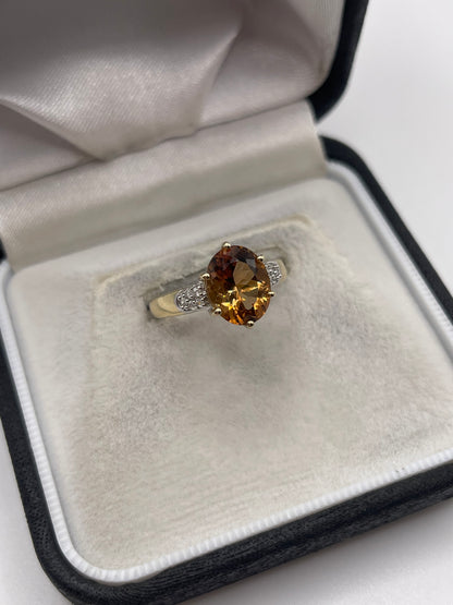 9ct gold quartz and zircon ring