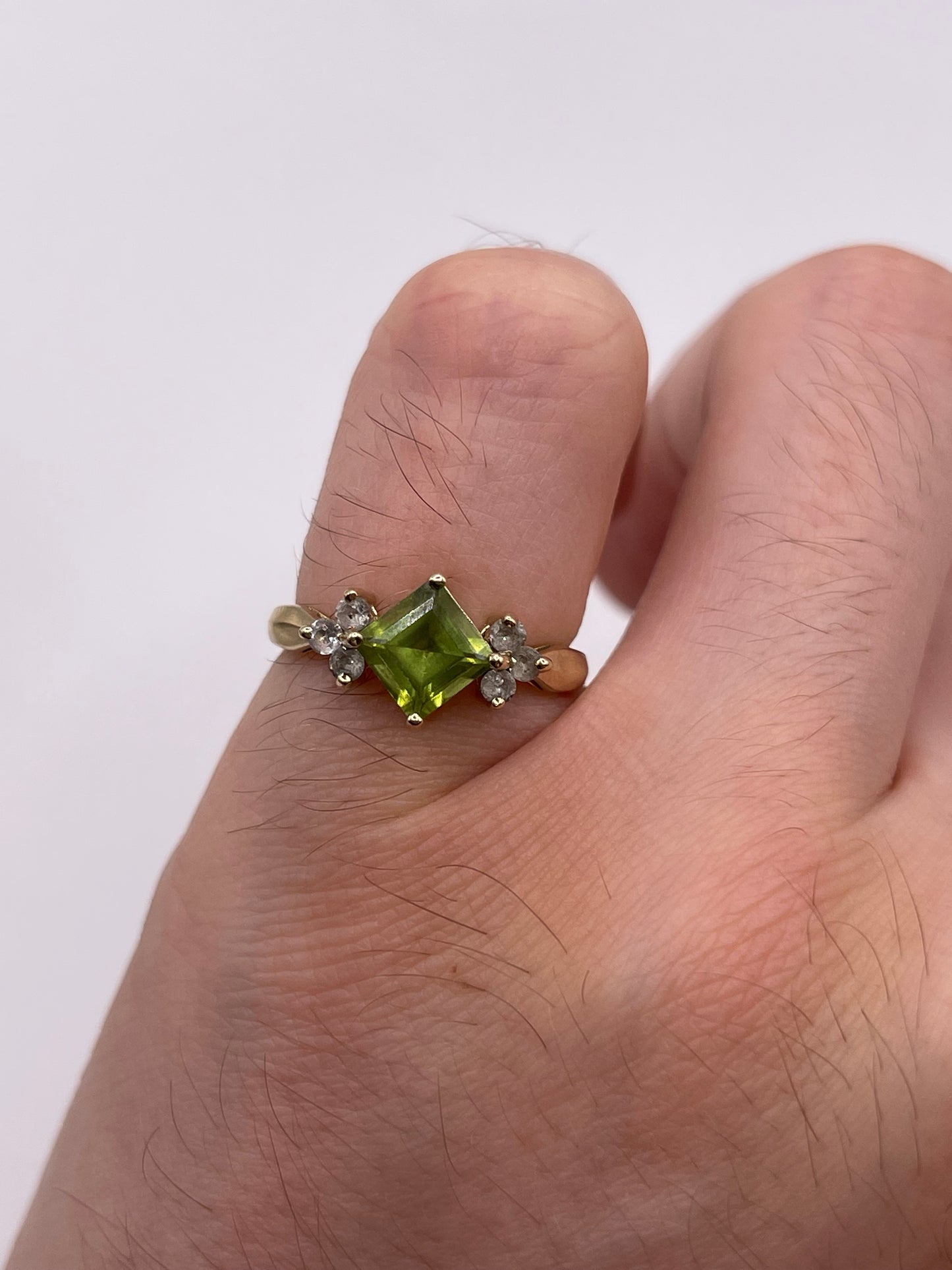 9ct gold peridot and topaz ring