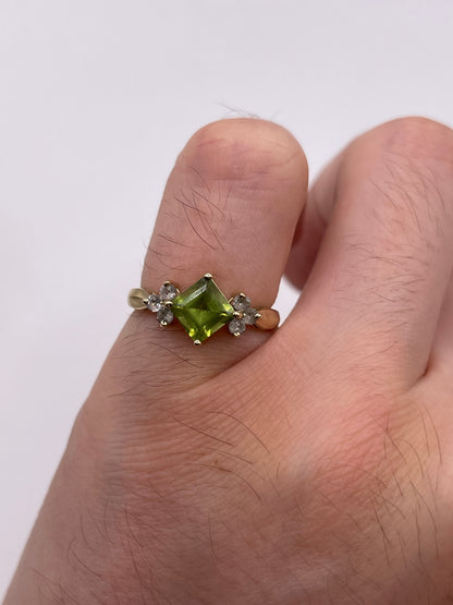 9ct gold peridot and topaz ring