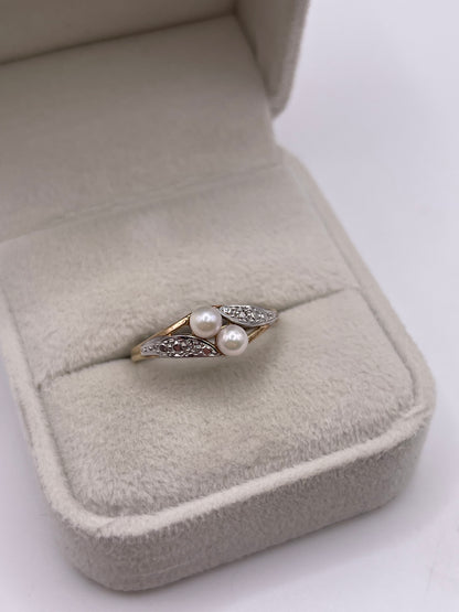 9ct gold pearl and diamond ring