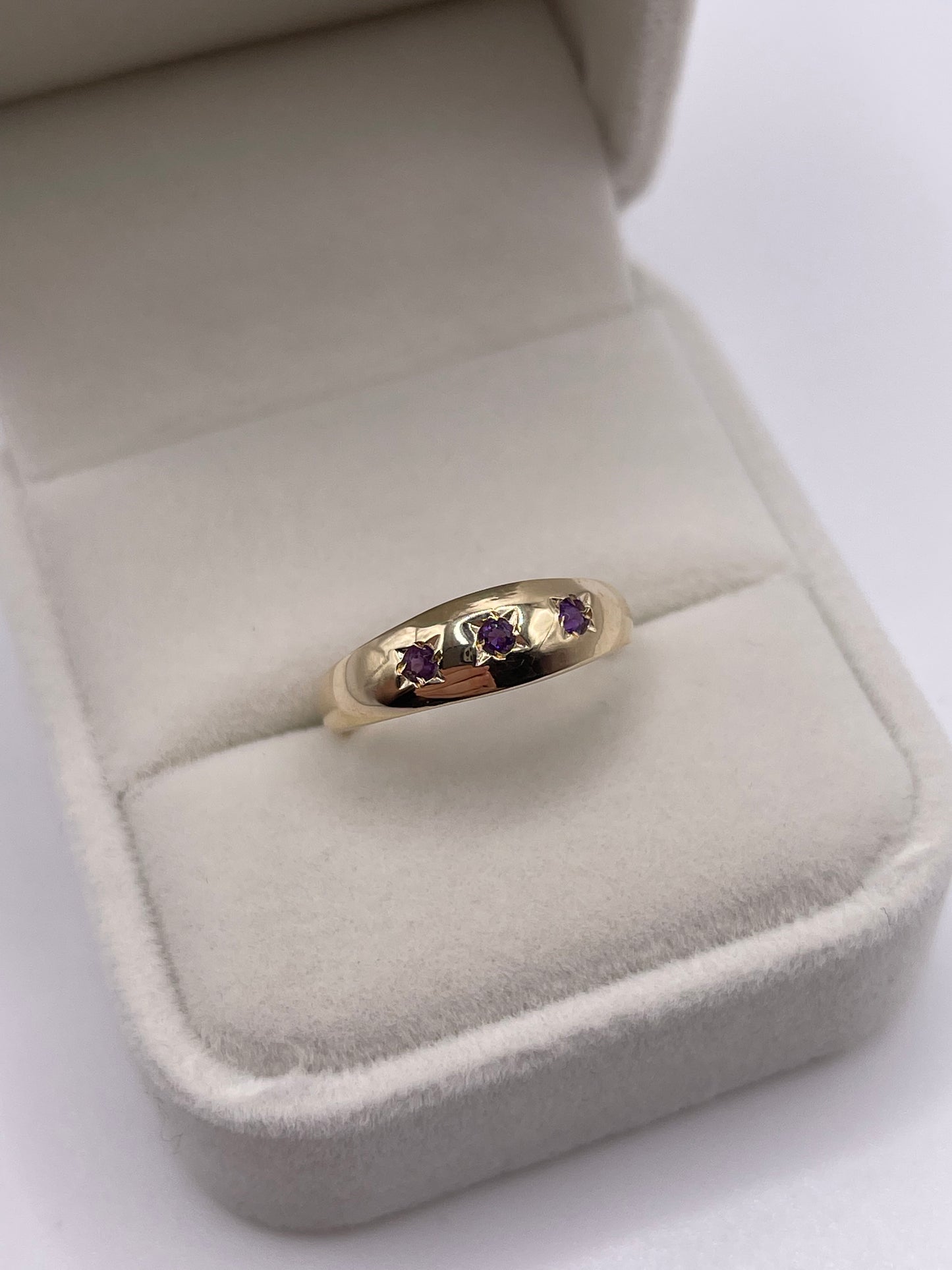 9ct gold amethyst gypsy ring