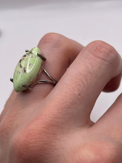 Silver gemstone ring