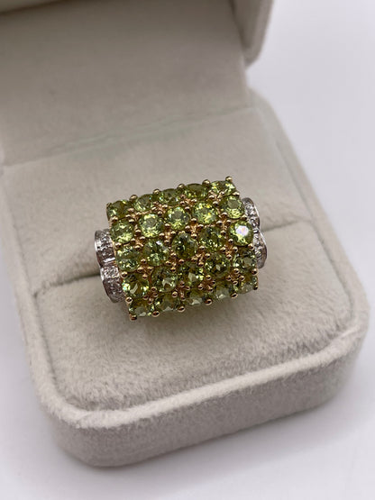 9ct gold peridot and diamond ring