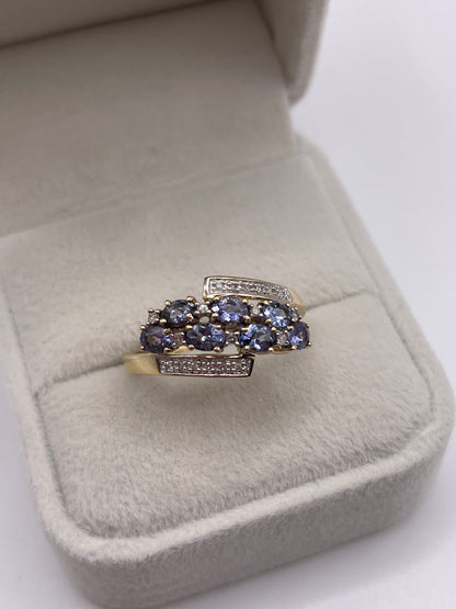 9ct gold tanzanite and diamond ring