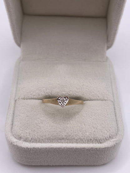 9ct gold diamond ring