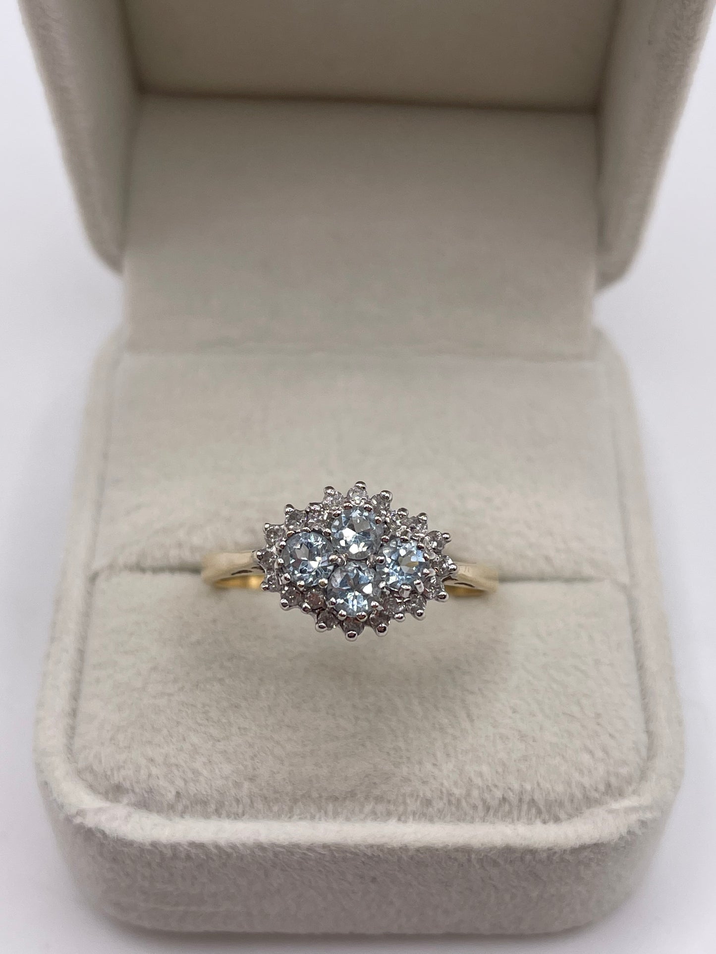 9ct gold aquamarine and diamond ring