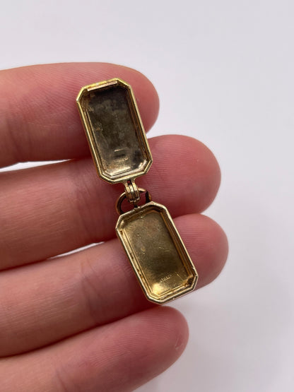 9ct gold locket pendant