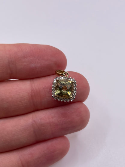 9ct gold quartz and diamond oendant