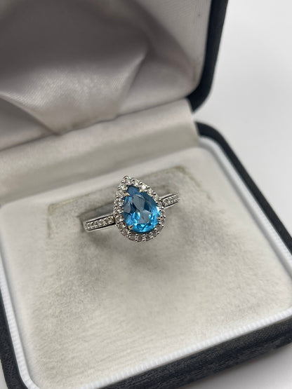18ct white gold topaz and diamond ring