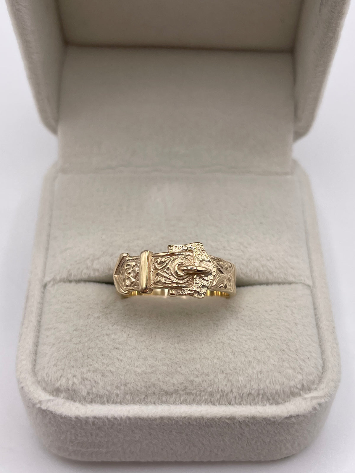9ct gold buckle ring