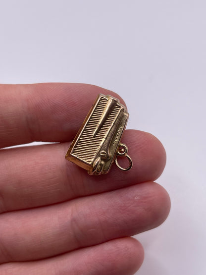 9ct gold lighter charm