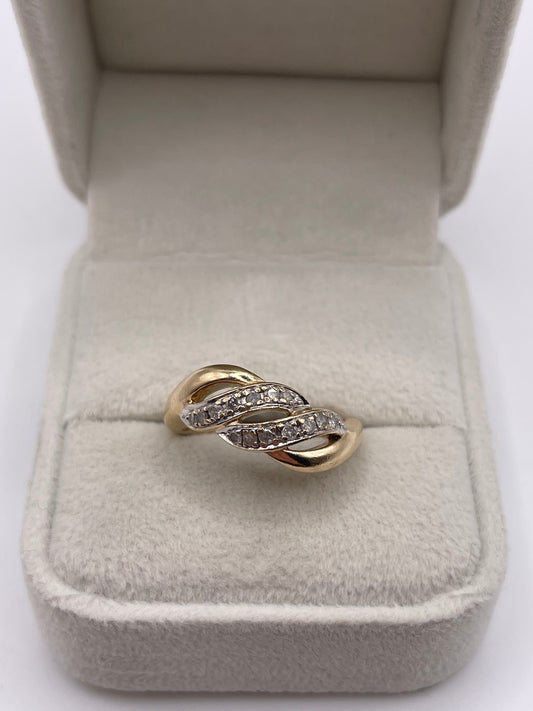 9ct gold diamond cluster ring