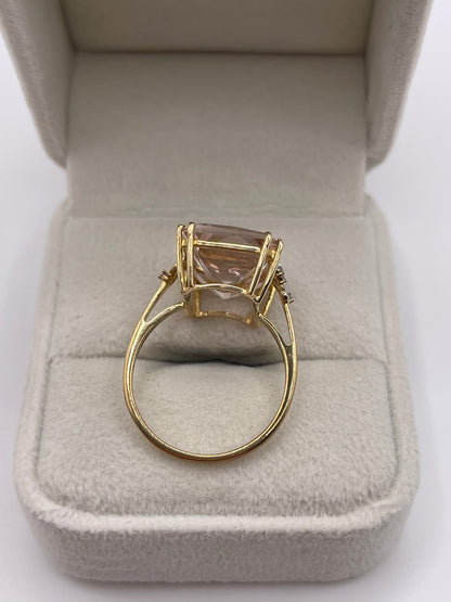 9ct gold morganite and diamond ring