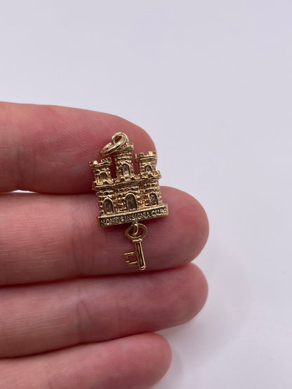 9ct gold Gibraltar castle charm