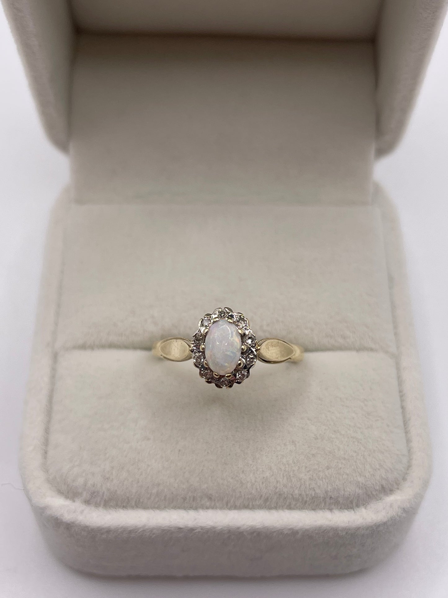 9ct gold opal and diamond ring