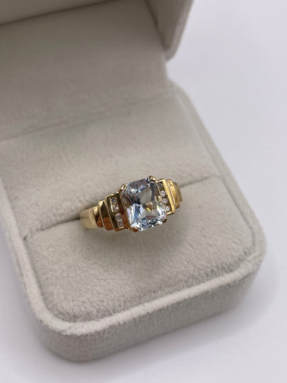 9ct gold aquamarine and diamond ring