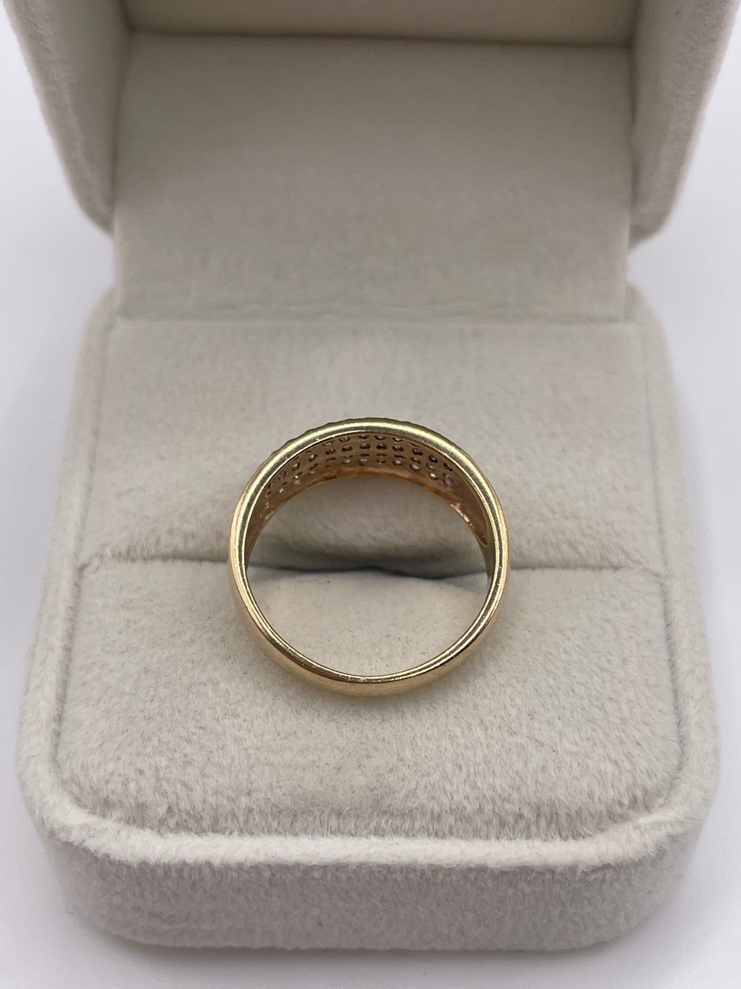 9ct gold diamond cluster ring