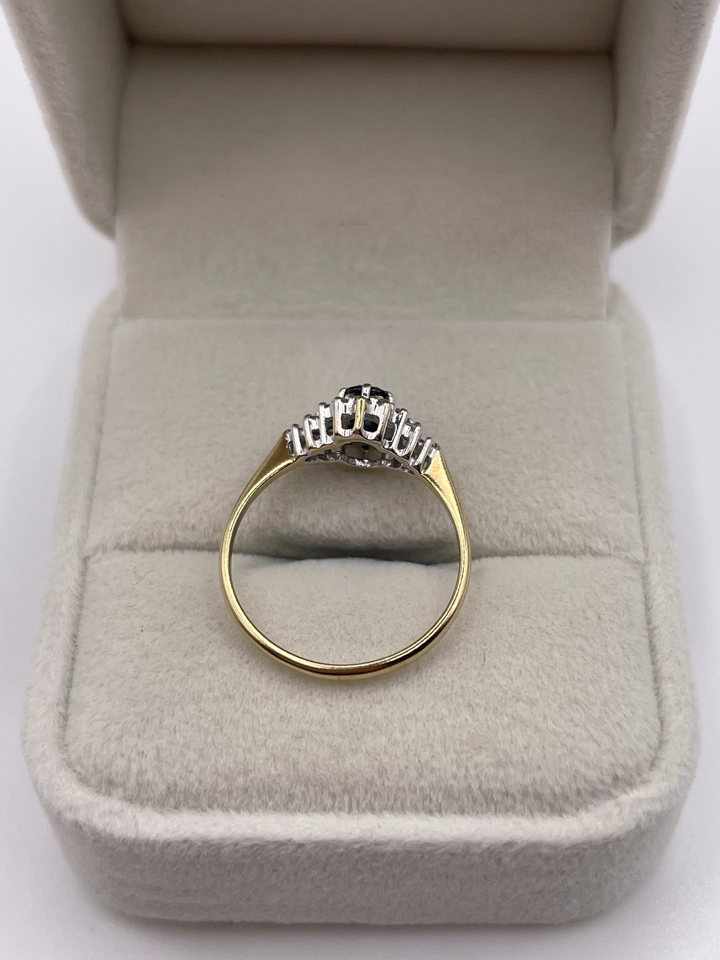 9ct gold sapphire and diamond ring